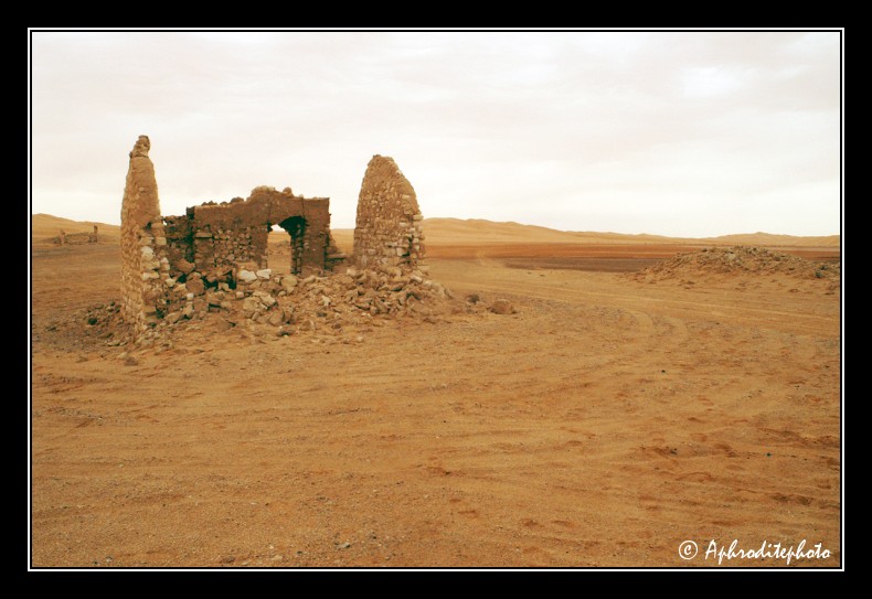 049 A Bir Pistor, au sud du pays dans les ruines de l ancienne garnison